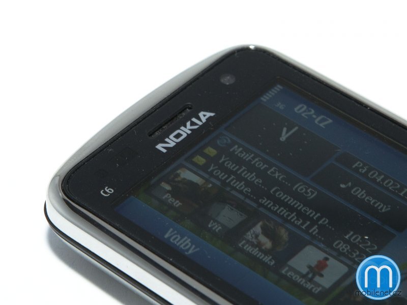 Nokia C6-01