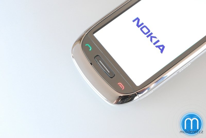 Nokia C7