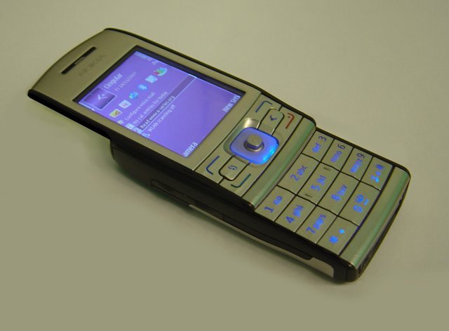 Nokia E52