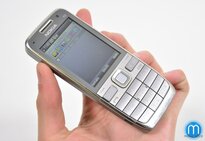Nokia E52
