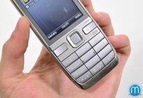 Nokia E52