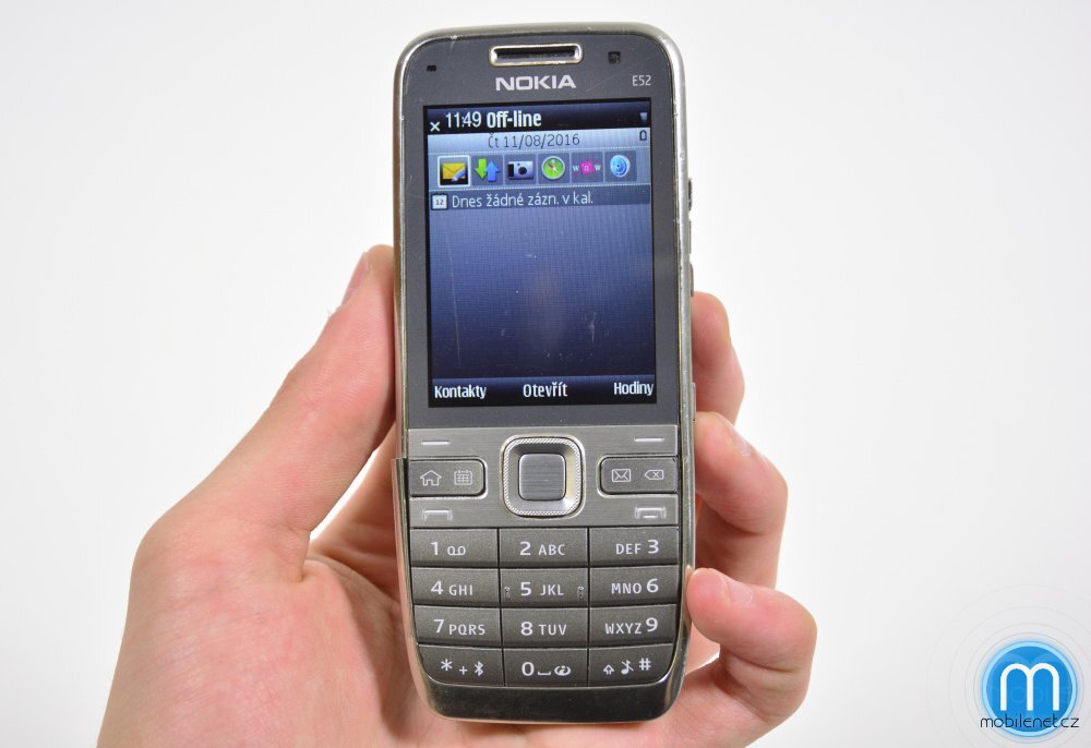 Nokia E52