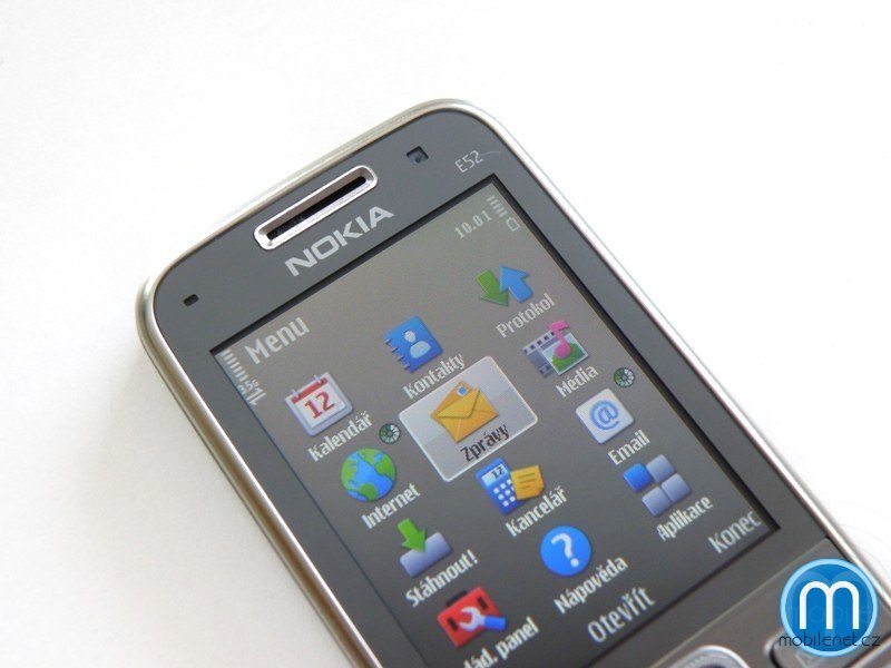 Nokia E52