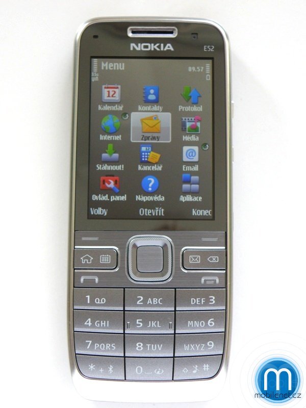Nokia E52