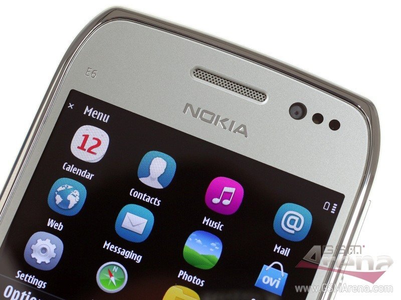 Nokia E6 -první živé fotografie