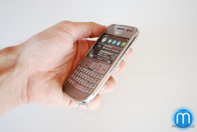 Nokia E6