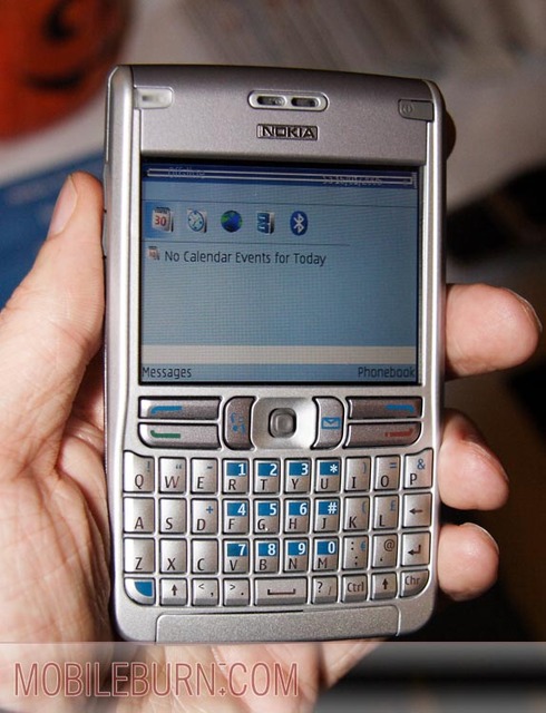 Nokia E61