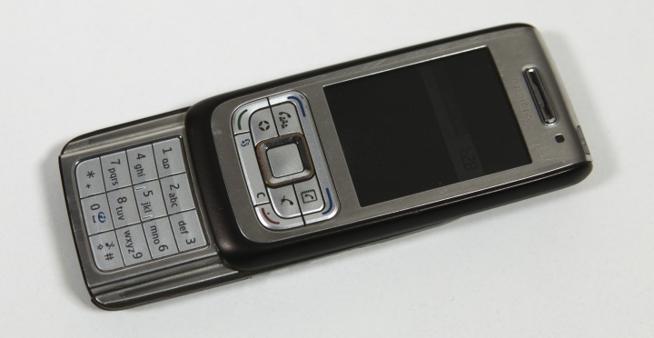 Nokia E65