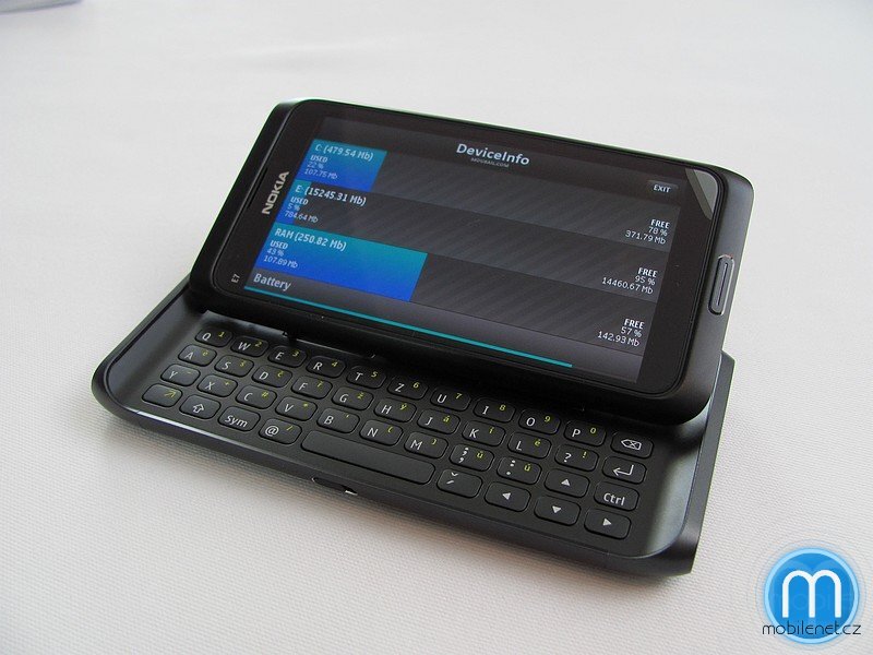 Nokia E7