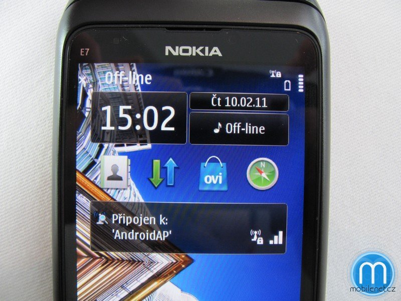 Nokia E7