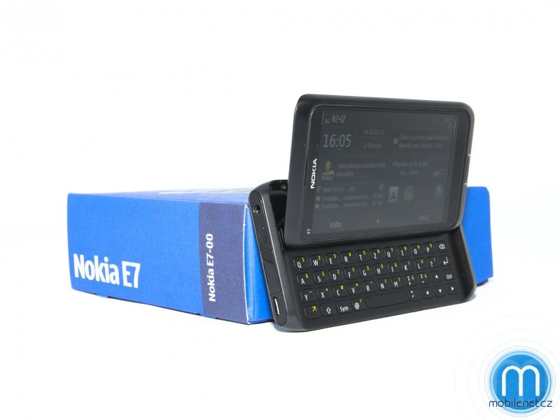 Nokia E7