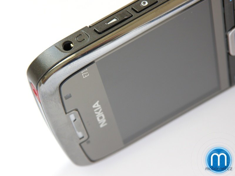 Nokia E71