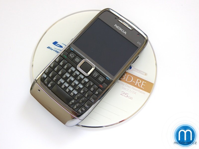 Nokia E71