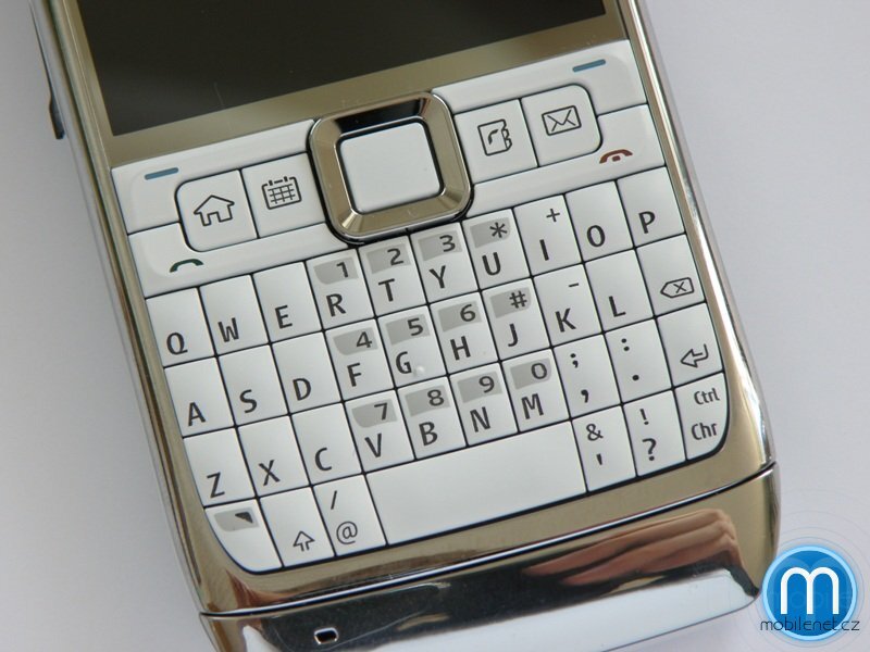 Nokia E71