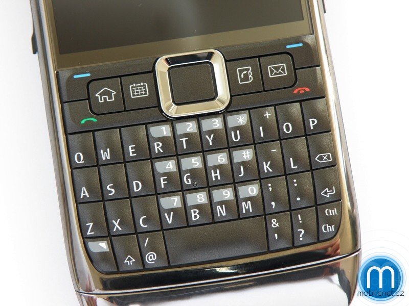Nokia E71