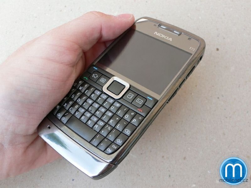 Nokia E71