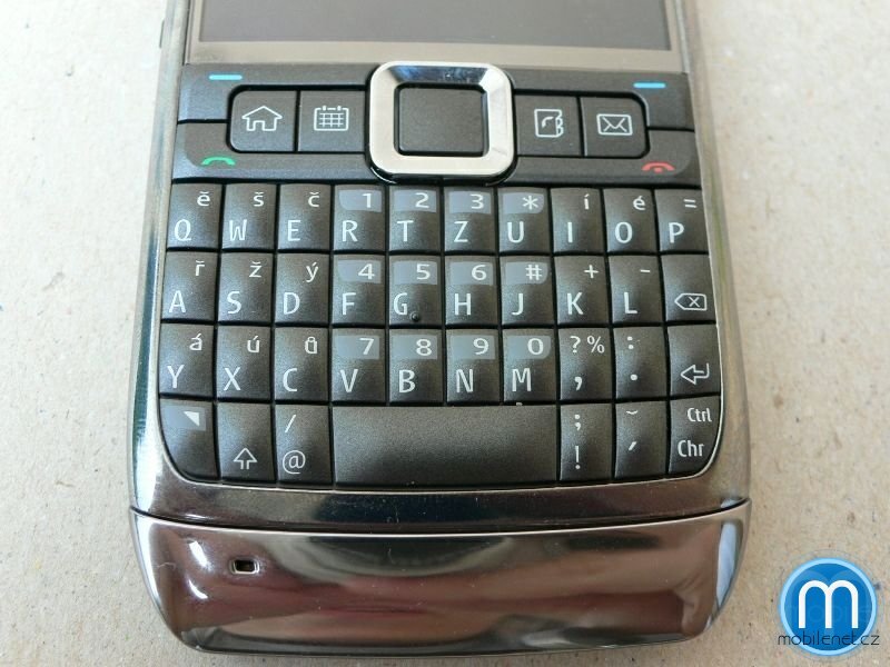 Nokia E71