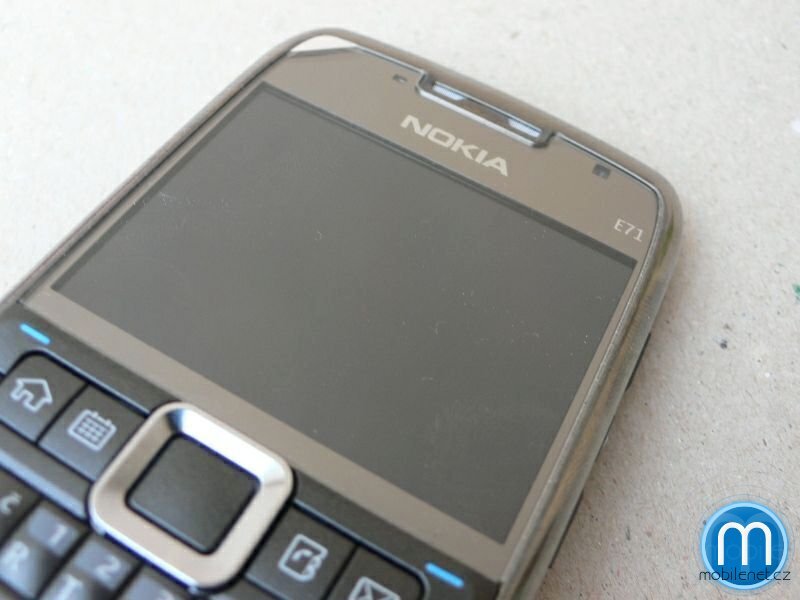 Nokia E71