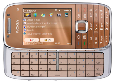 Nokia E75: manažer s výsuvnou QWERTY