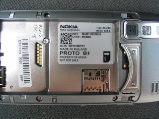 Nokia E75 s QWERTY klávesnicí potvrzena (3x Aktualizováno)