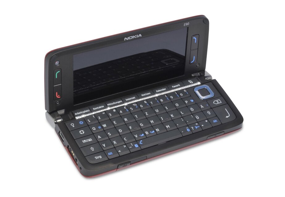 Nokia E90