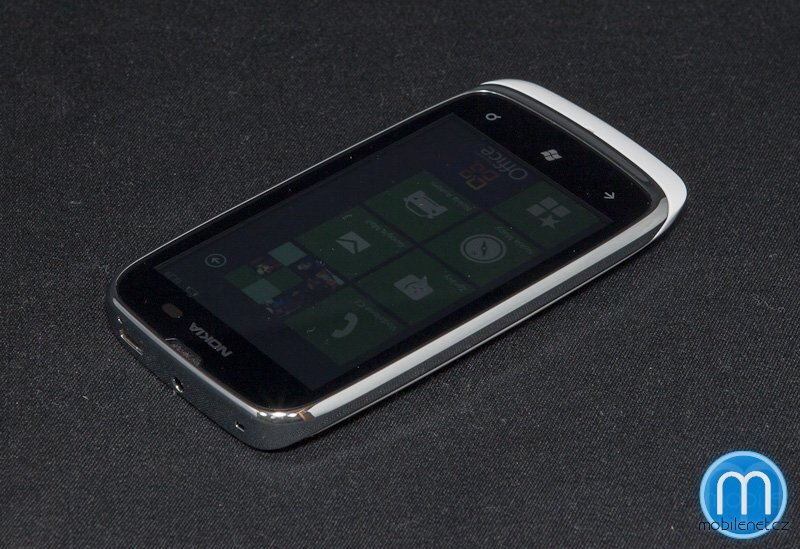 Nokia Lumia 610