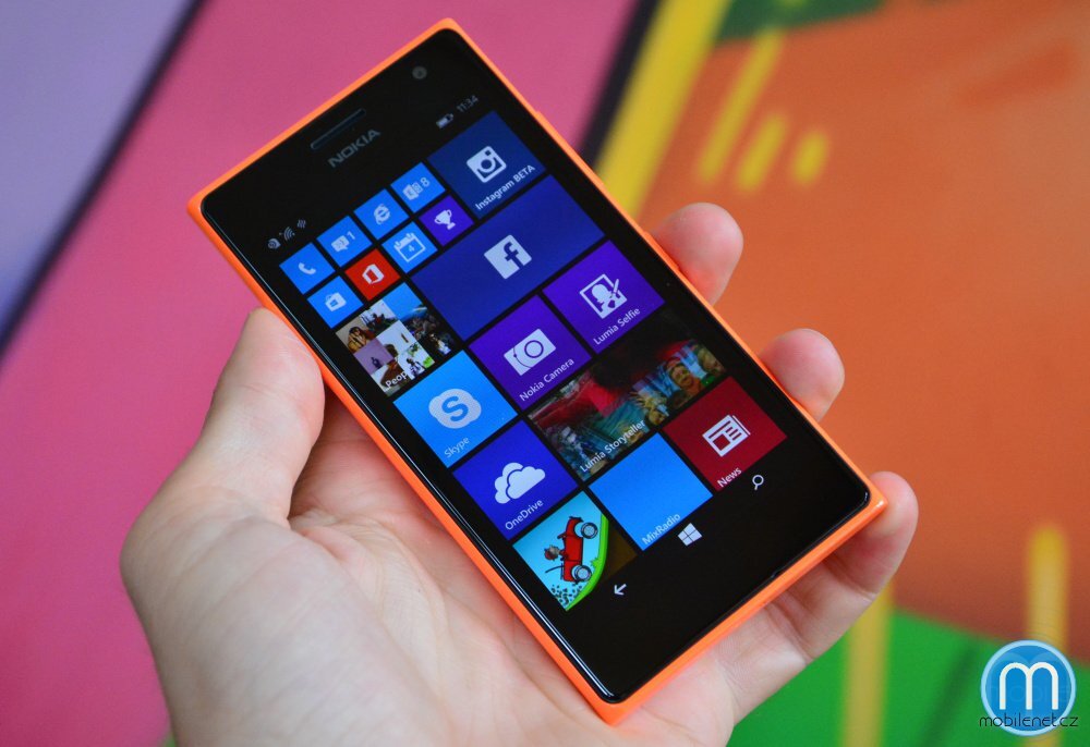 Nokia Lumia 730 a Lumia 735