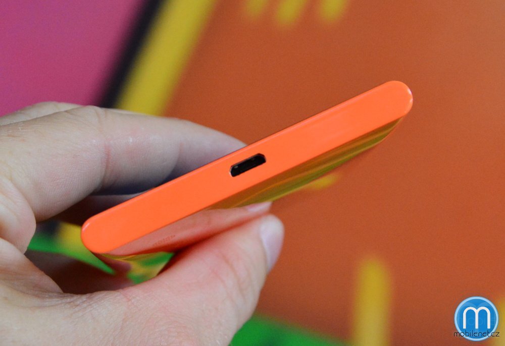 Nokia Lumia 730 a Lumia 735