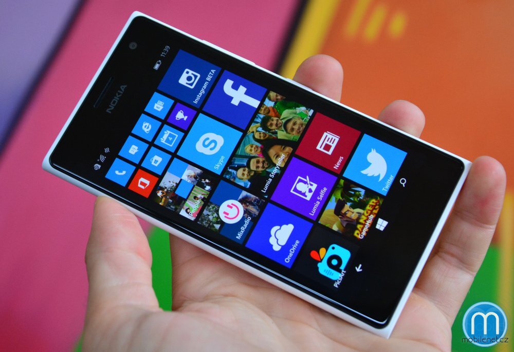 Nokia Lumia 730 a Lumia 735