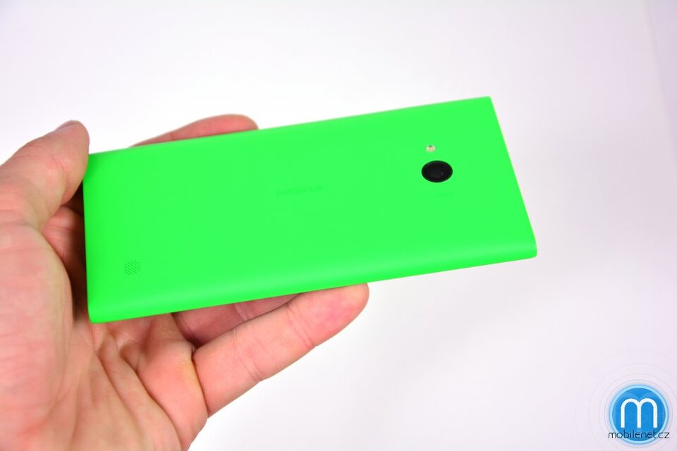 Nokia Lumia 735