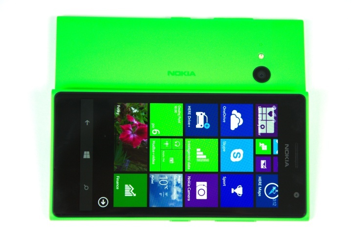 Nokia Lumia 735