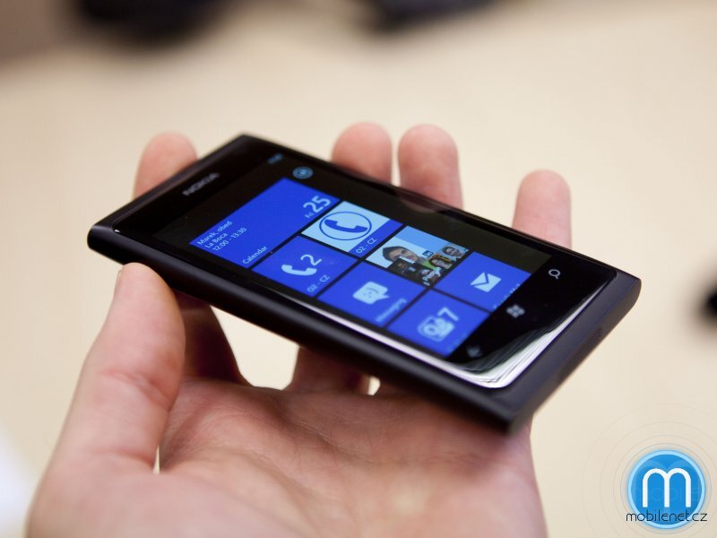 Nokia Lumia 800