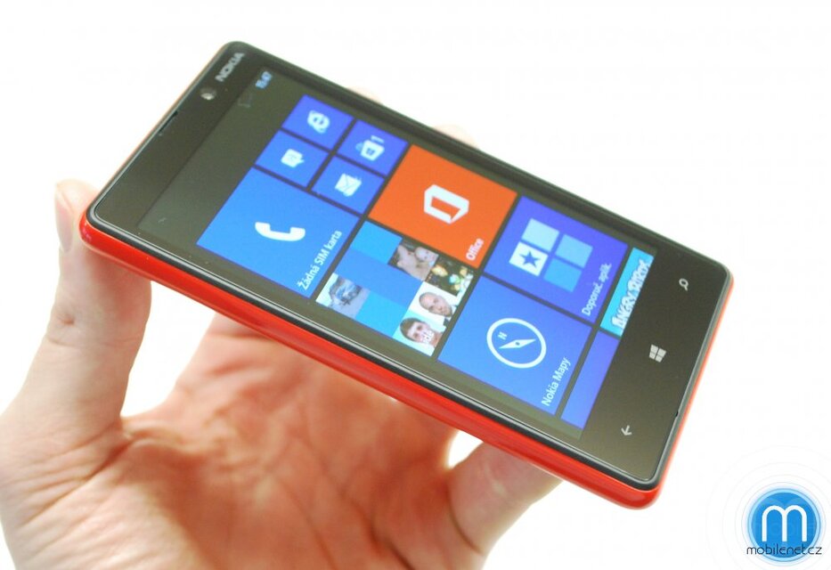 Nokia Lumia 820