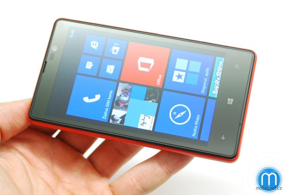 Nokia Lumia 820