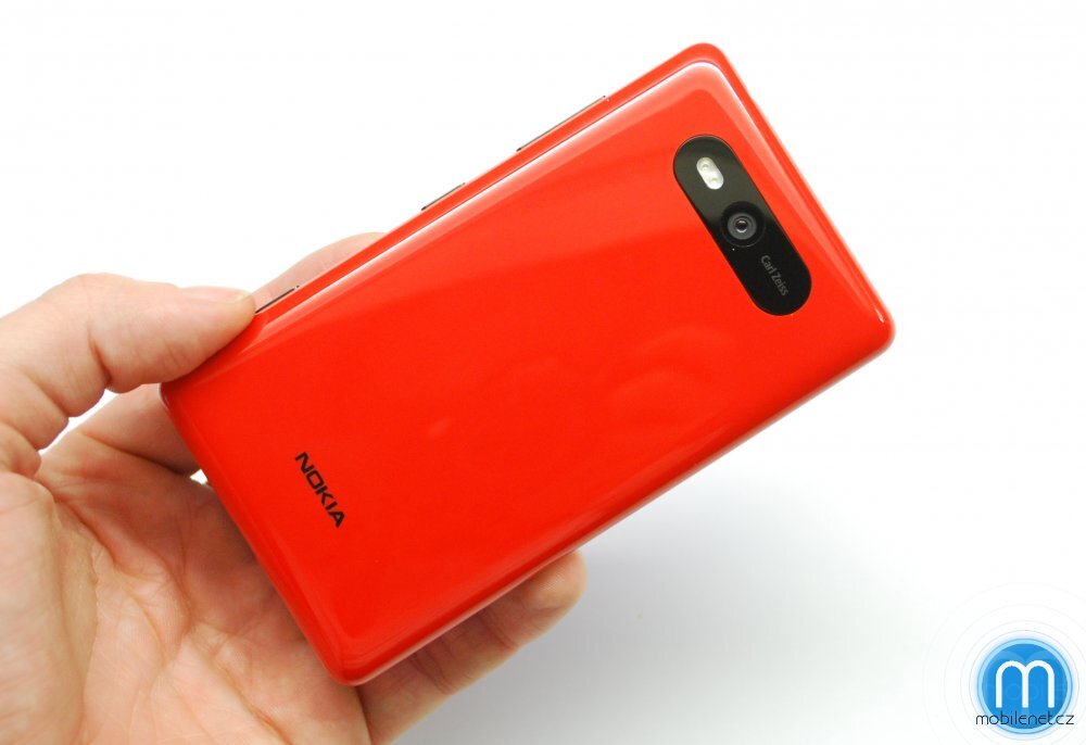 Nokia Lumia 820