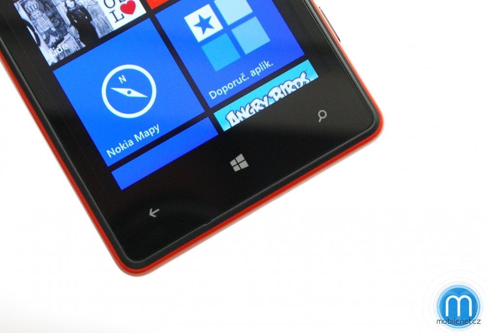 Nokia Lumia 820