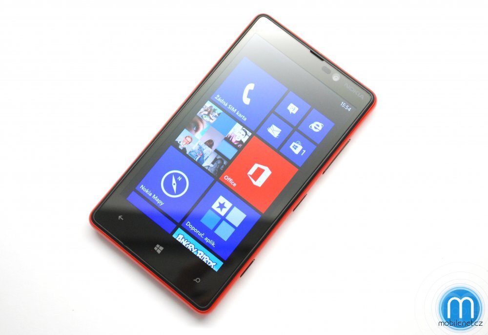 Nokia Lumia 820