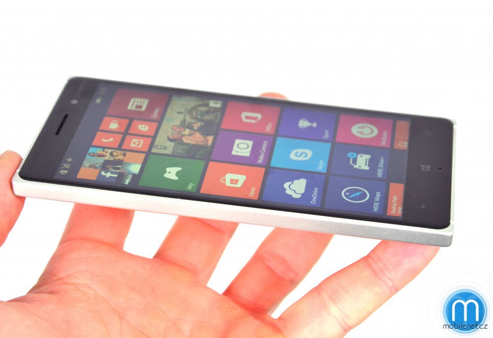 Nokia Lumia 830