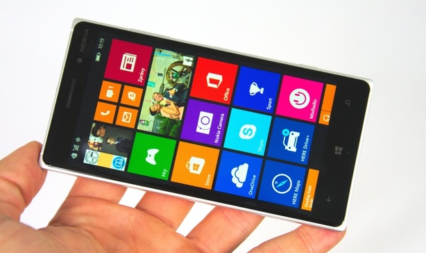 Nokia Lumia 830