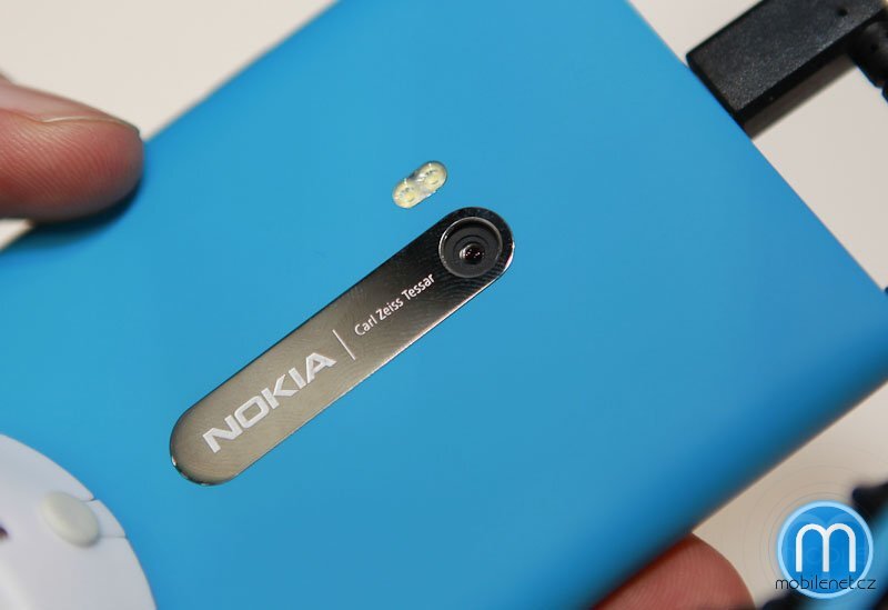 Nokia Lumia 900