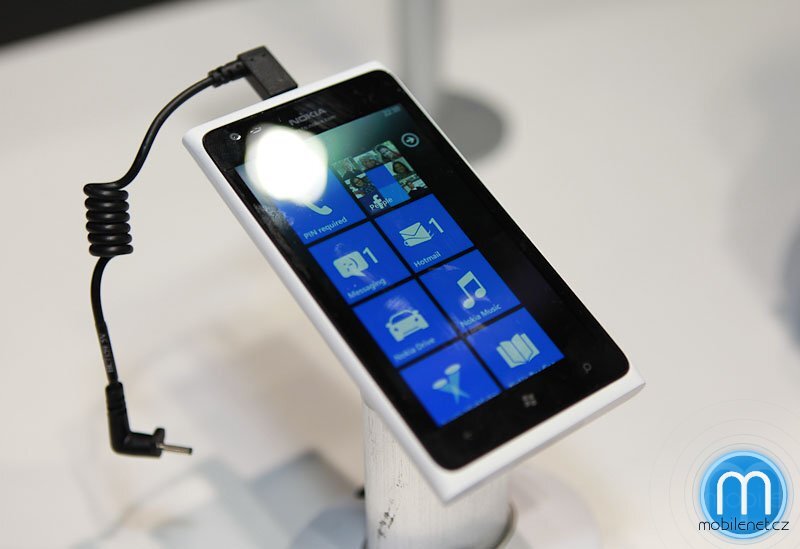 Nokia Lumia 900