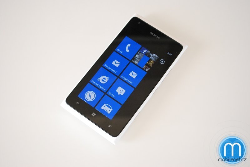 Nokia Lumia 900