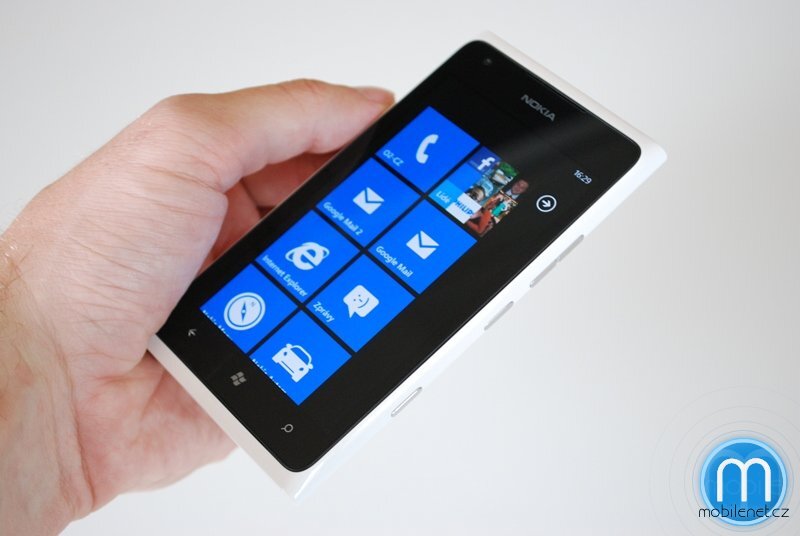 Nokia Lumia 900