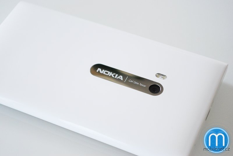 Nokia Lumia 900