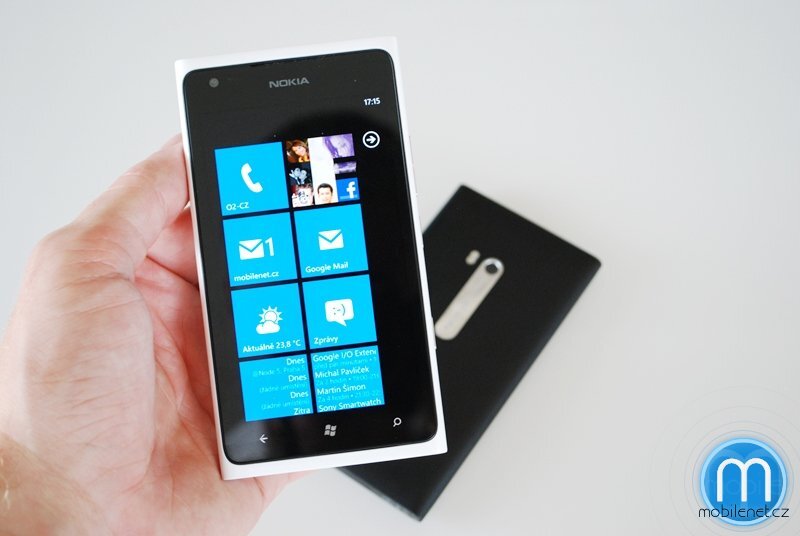 Nokia Lumia 900