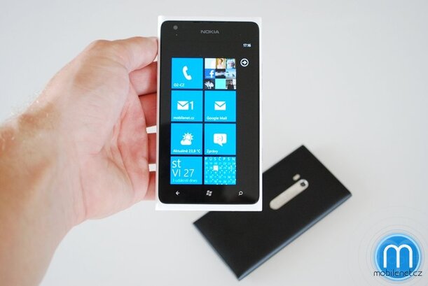 Nokia Lumia 900