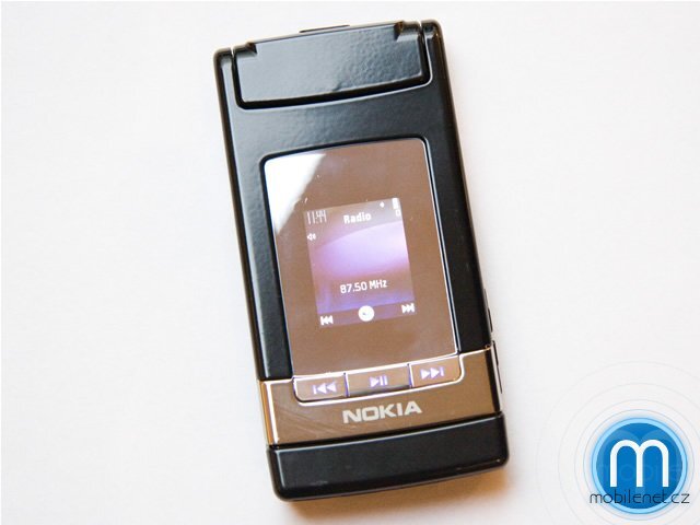 Nokia N76