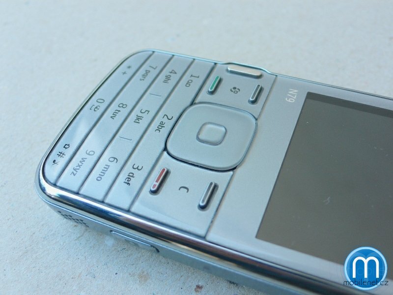 Nokia N79