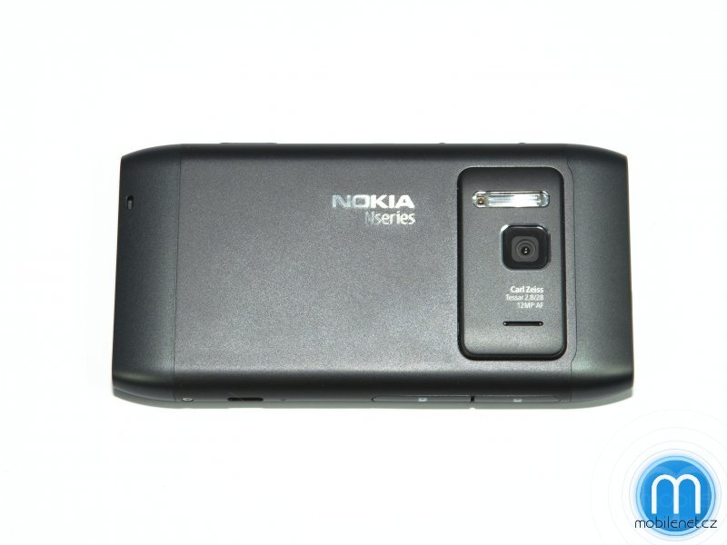 Nokia N8