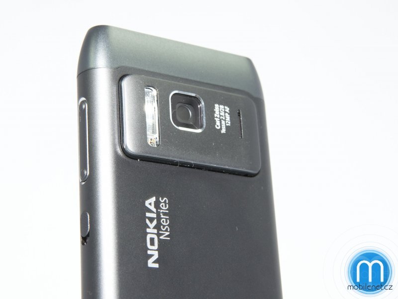 Nokia N8